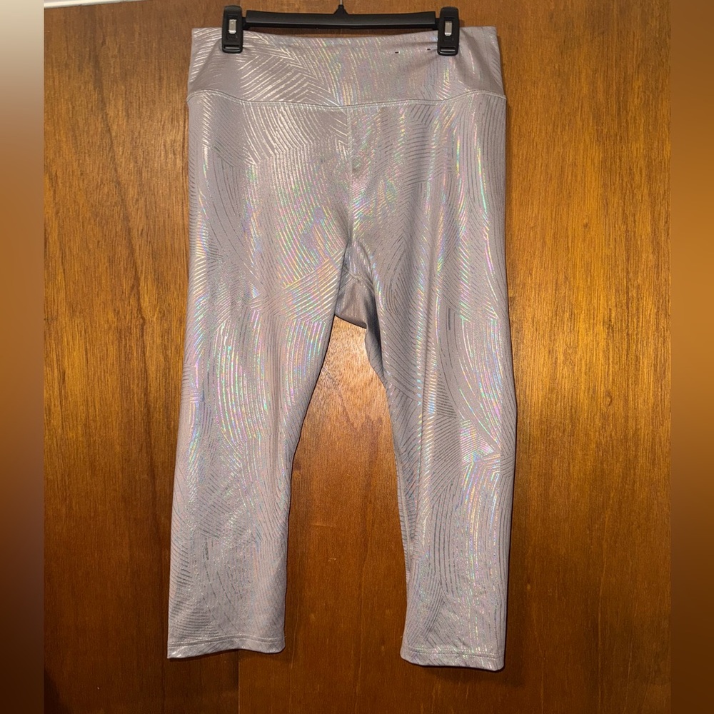 🐠 Fila Kids Shimmering Silver Leggings